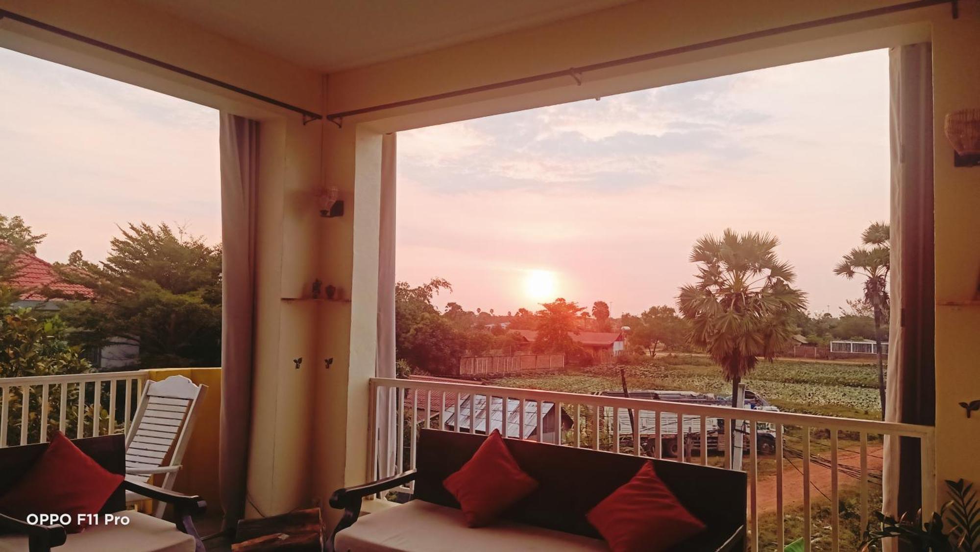 Homestay Yellow Natural House Siem Reap Exterior foto