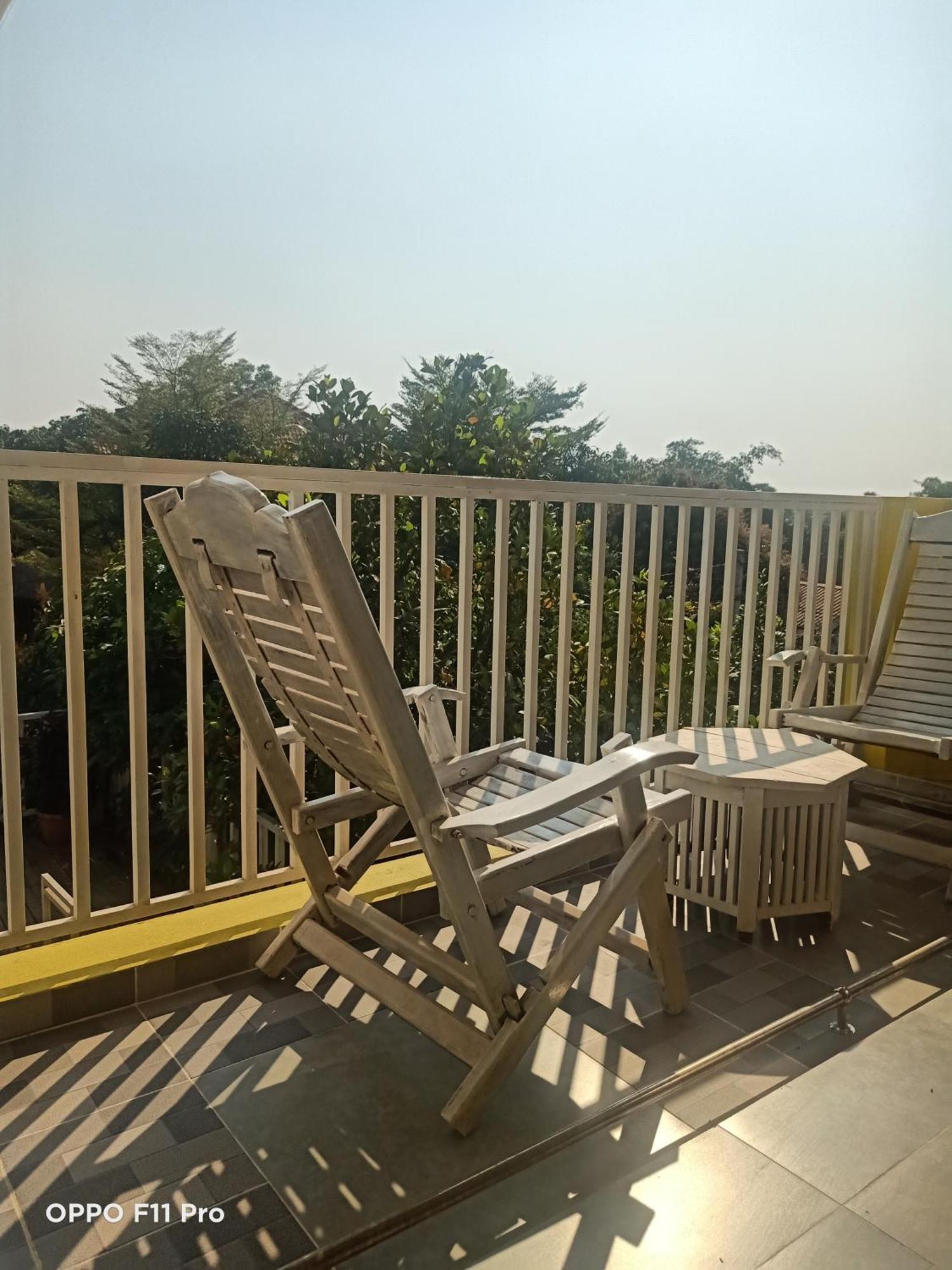 Homestay Yellow Natural House Siem Reap Exterior foto